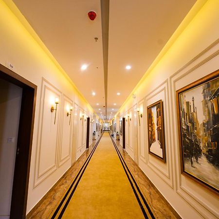 Pavilion Suites - Premium Aparthotel In Bahria Town 拉瓦尔品第 外观 照片