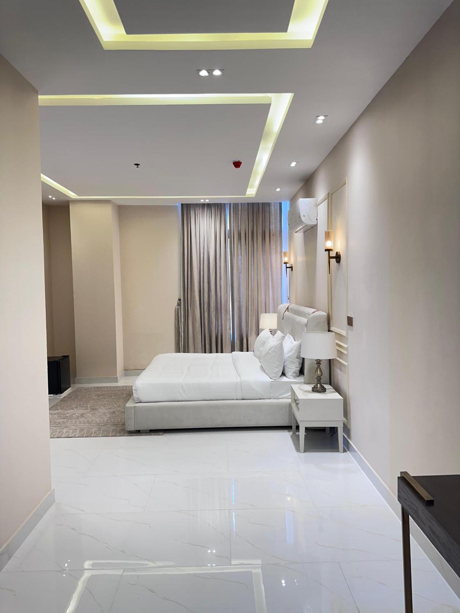 Pavilion Suites - Premium Aparthotel In Bahria Town 拉瓦尔品第 外观 照片