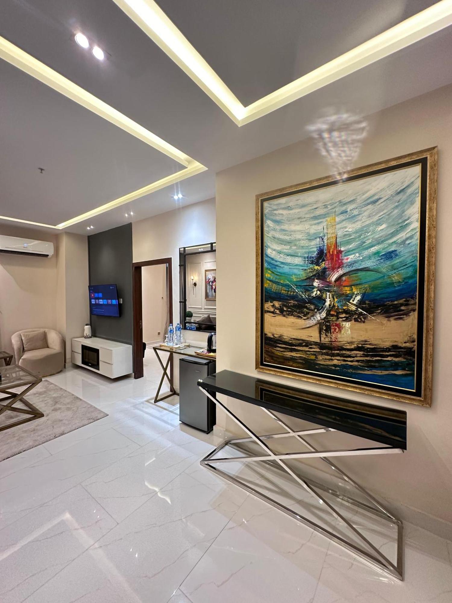 Pavilion Suites - Premium Aparthotel In Bahria Town 拉瓦尔品第 外观 照片