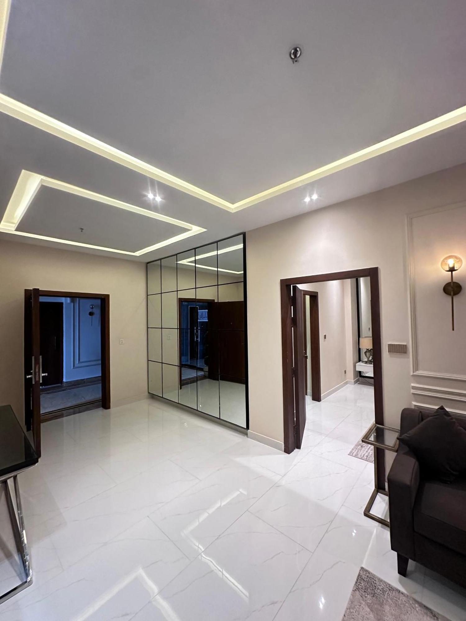 Pavilion Suites - Premium Aparthotel In Bahria Town 拉瓦尔品第 外观 照片