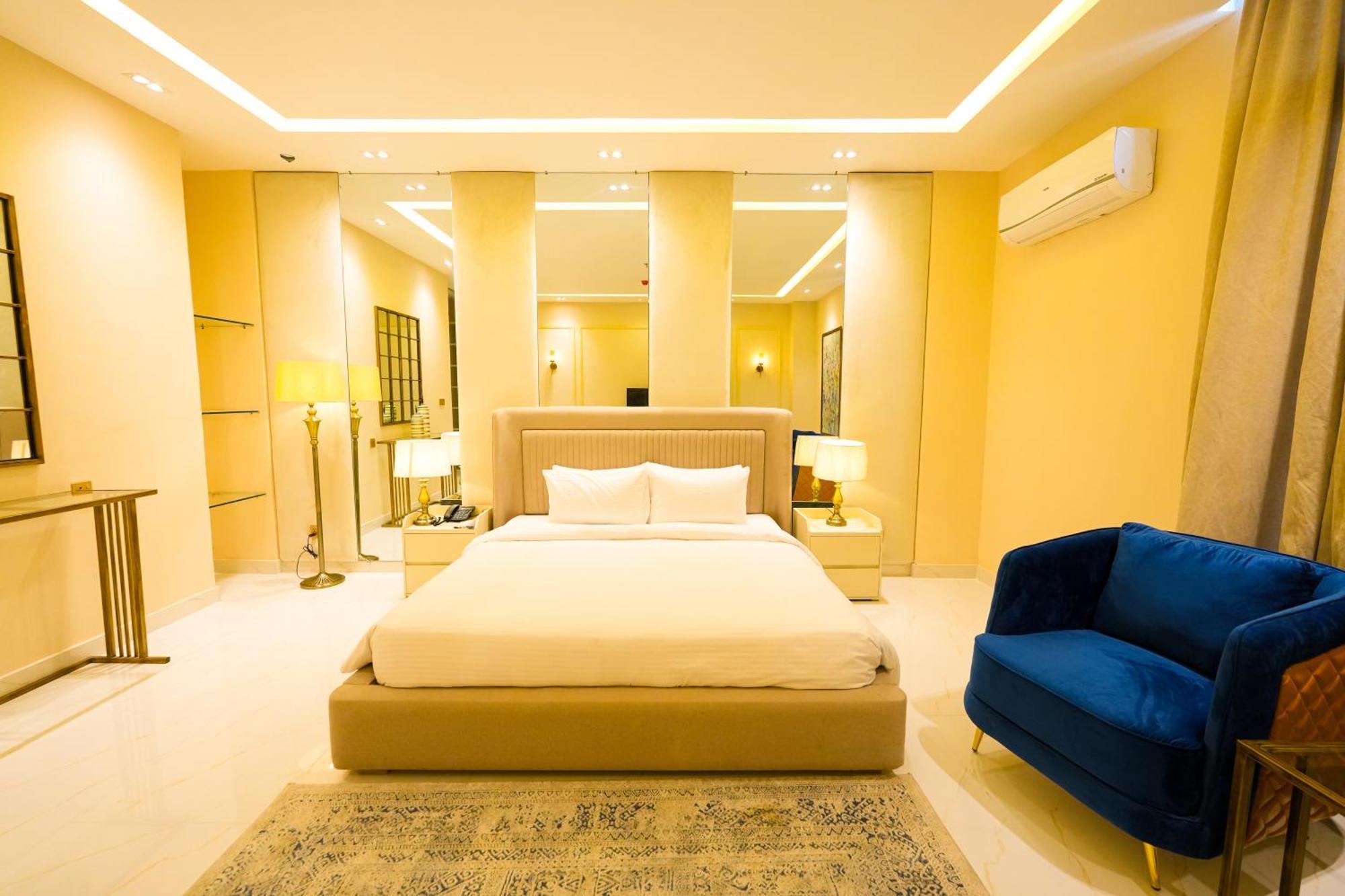 Pavilion Suites - Premium Aparthotel In Bahria Town 拉瓦尔品第 外观 照片
