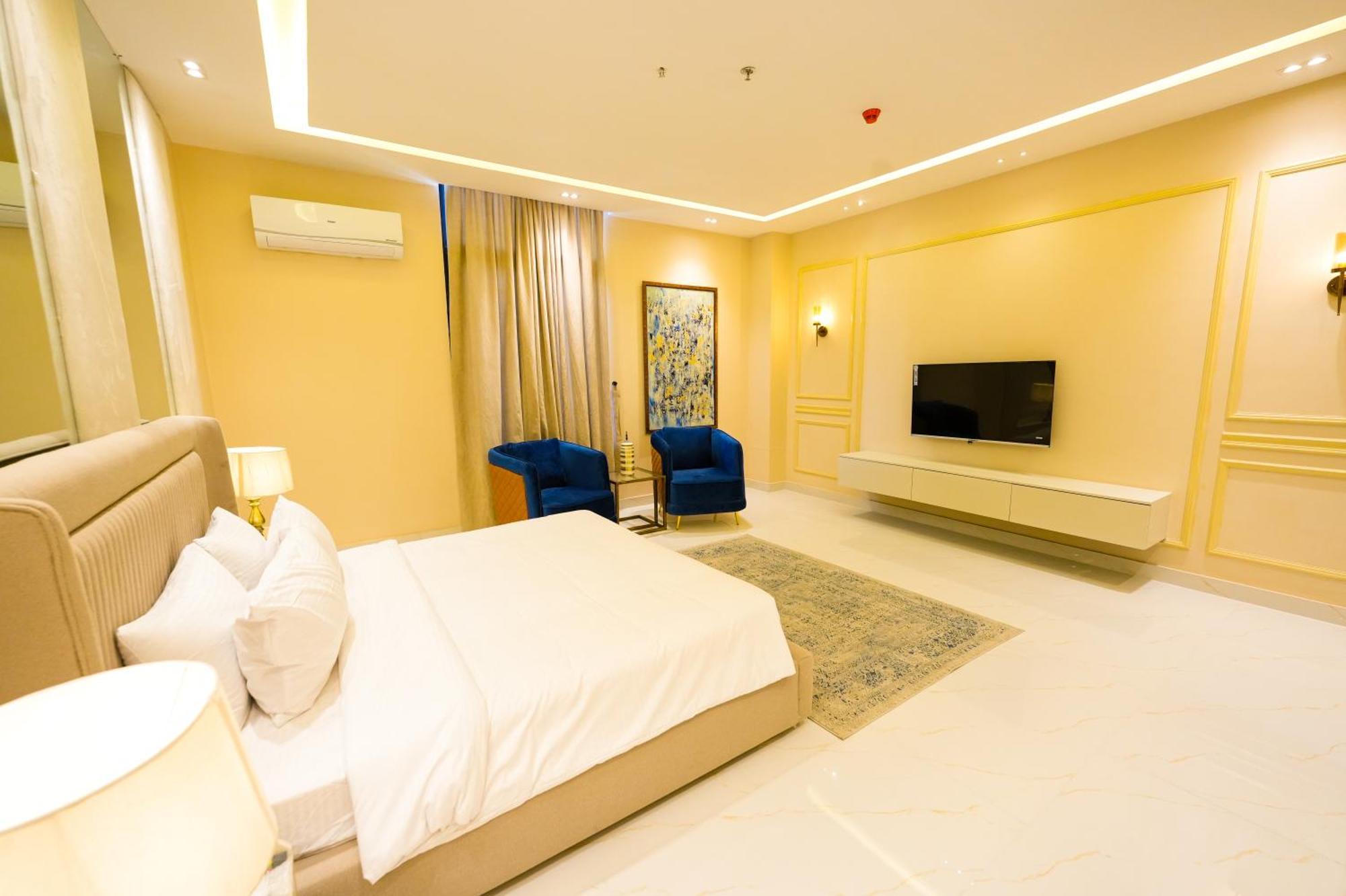 Pavilion Suites - Premium Aparthotel In Bahria Town 拉瓦尔品第 外观 照片