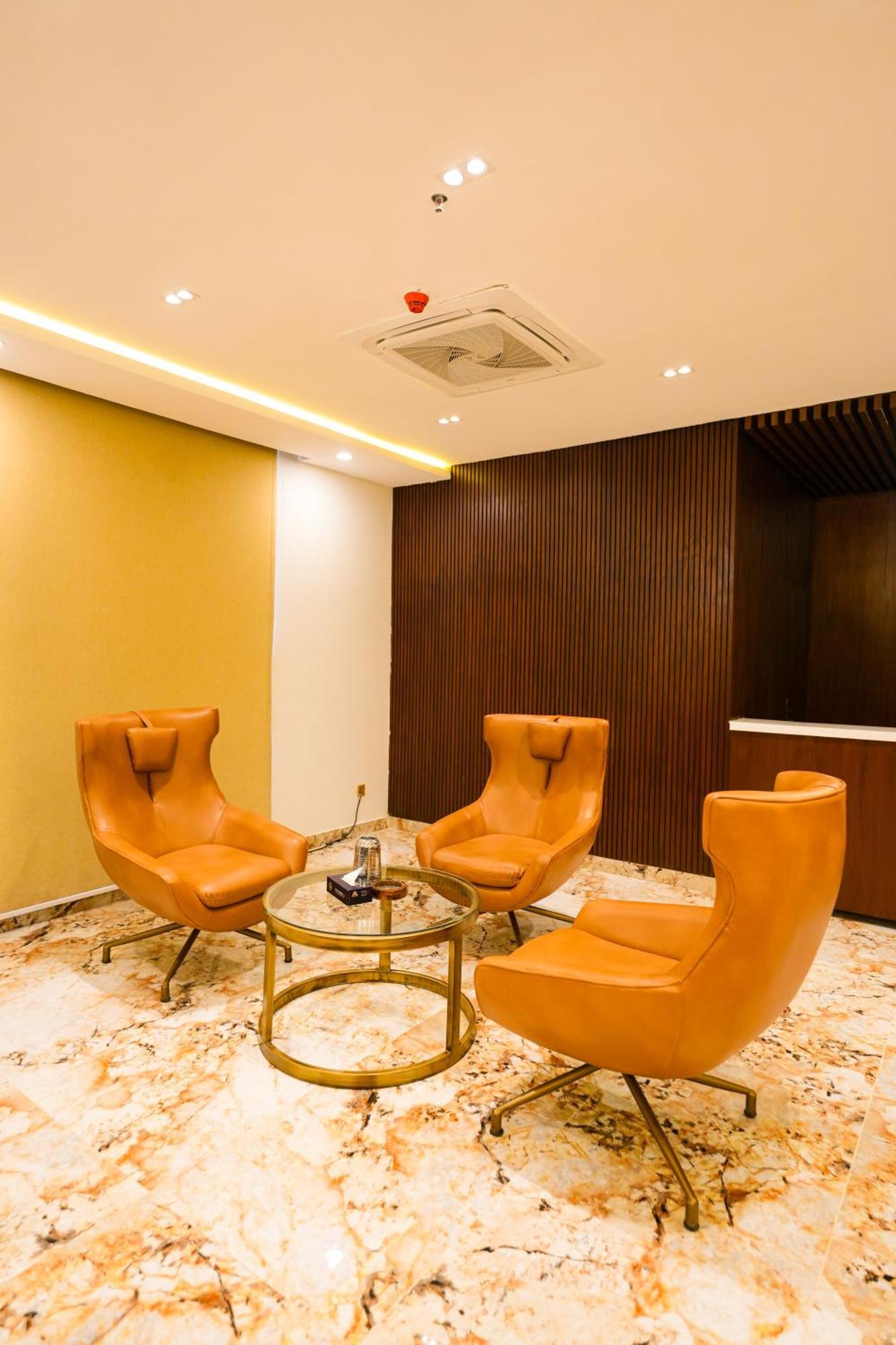 Pavilion Suites - Premium Aparthotel In Bahria Town 拉瓦尔品第 外观 照片