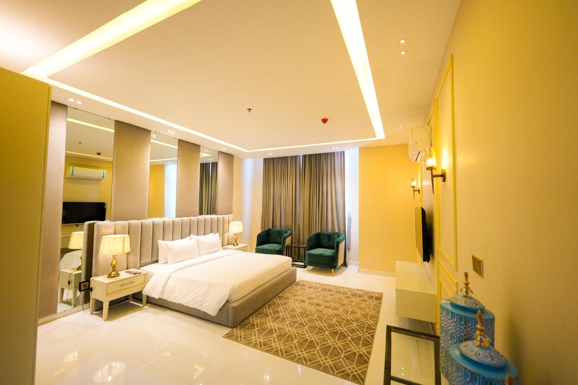 Pavilion Suites - Premium Aparthotel In Bahria Town 拉瓦尔品第 外观 照片