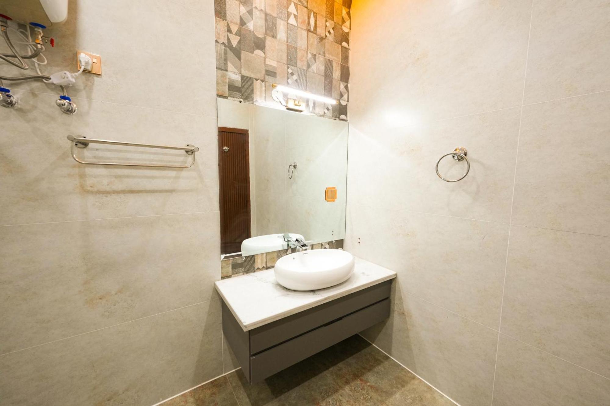 Pavilion Suites - Premium Aparthotel In Bahria Town 拉瓦尔品第 外观 照片
