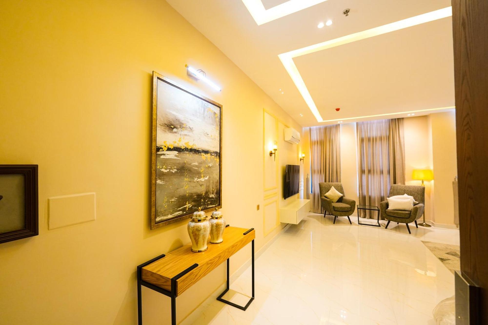 Pavilion Suites - Premium Aparthotel In Bahria Town 拉瓦尔品第 外观 照片